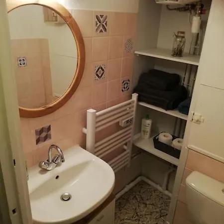 アパート Le Nid Douillet Univers Linge Fourni ラ・ブルブール